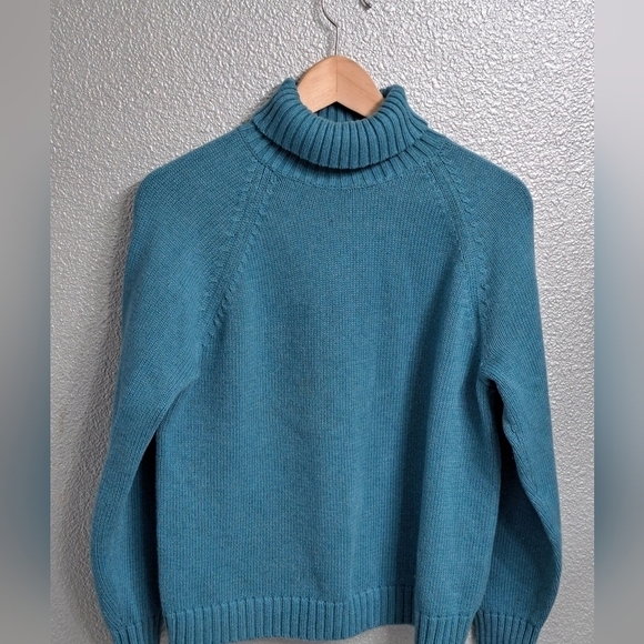 Turquoise Cable Knit Sweater Size MP 10-12 - Picture 1 of 5